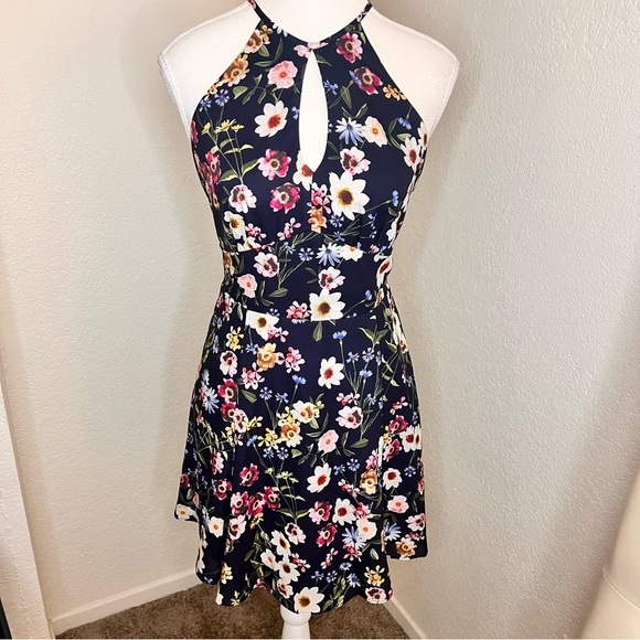 PARKER Cosmic Daisy Floral Mini Dress Key Hole Cut Out Size XS NWT‎ - Picture 1 of 12